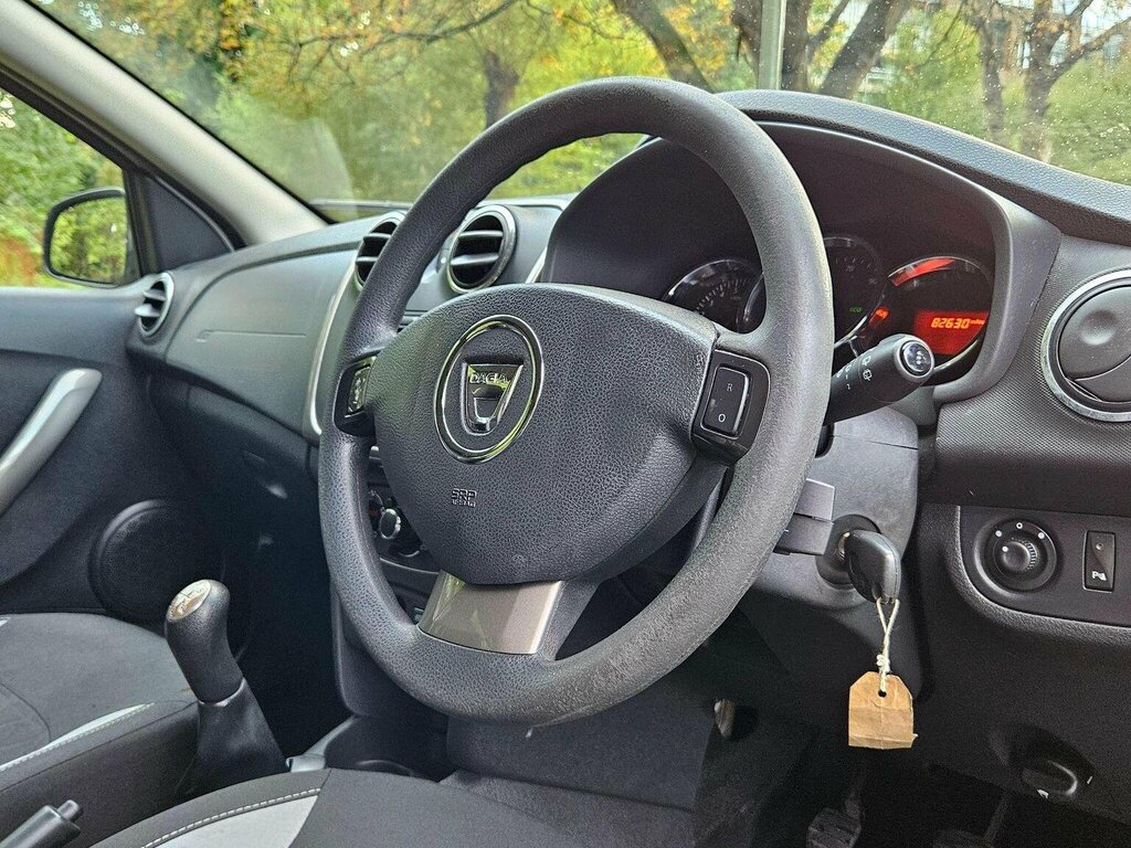Dacia Sandero Stepway Hatchback 0.9 Tce Laureate Euro 6 Ss 2015 SN65URA White #3