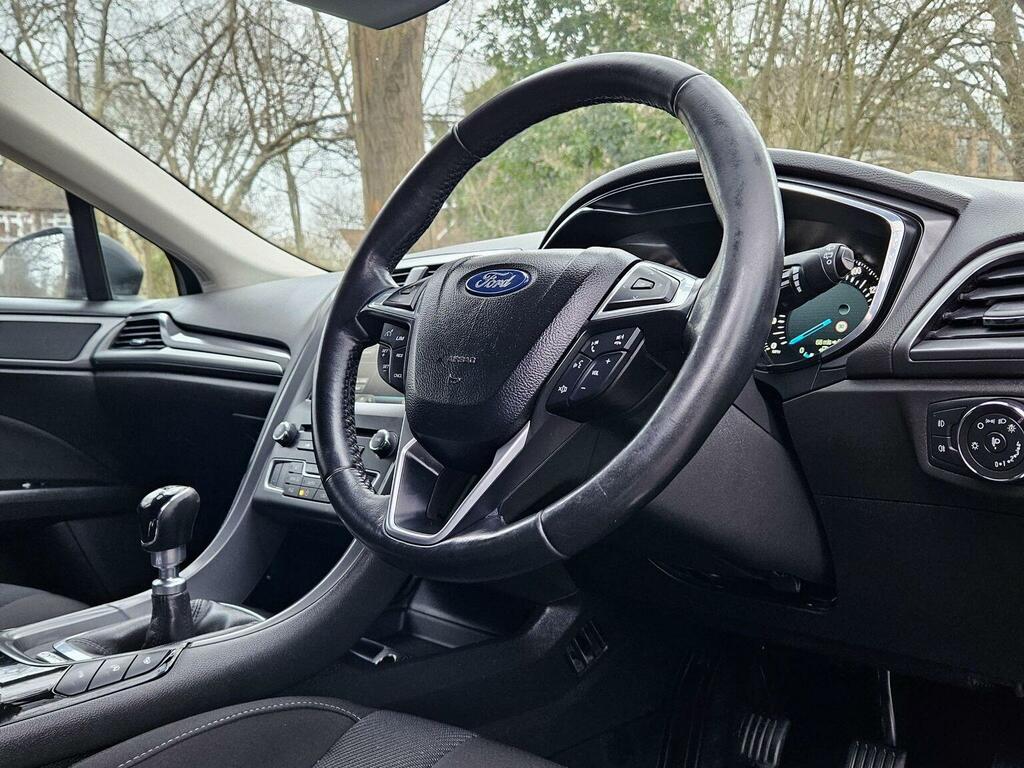 Ford Mondeo Estate 2.0 Tdci Titanium Euro 6 Ss 201616 FG16KUW Black #2