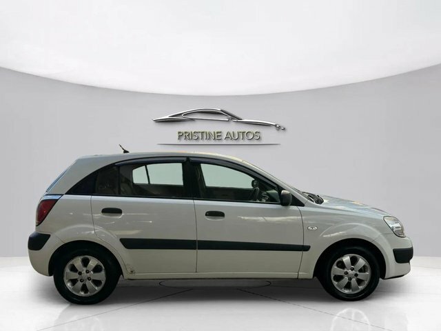 Kia RIO 2008 1.4 2 Hatchback 150 Gkm, White #4
