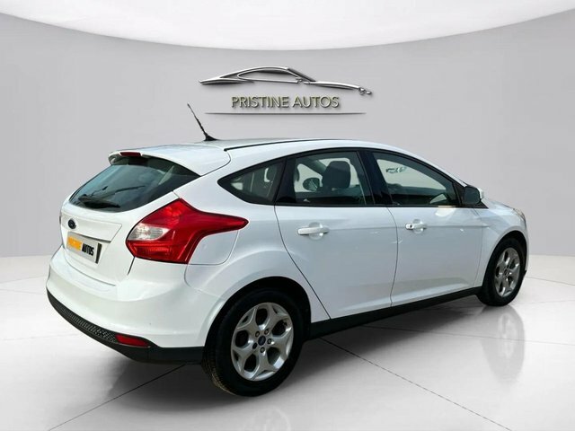 Ford Focus 2012 1.6 Edge Hatchback Euro 5 YJ11WVA White #6