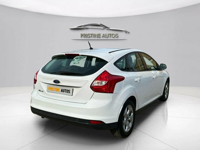 Ford Focus 2012 1.6 Edge Hatchback Euro 5 YJ11WVA White #5