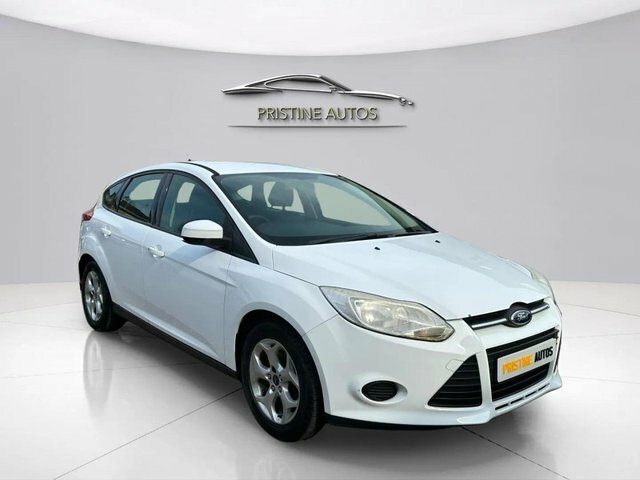 Ford Focus 2012 1.6 Edge Hatchback Euro 5 YJ11WVA White #2
