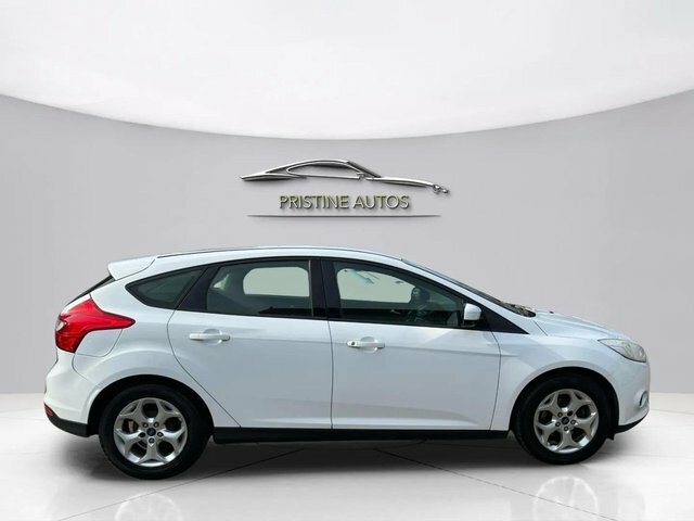 Ford Focus 2012 1.6 Edge Hatchback Euro 5 YJ11WVA White #3
