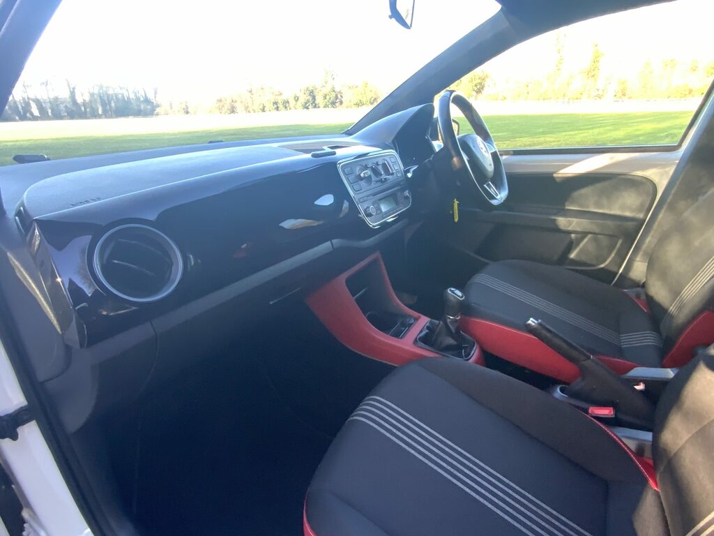Skoda 1.0I Se White #13