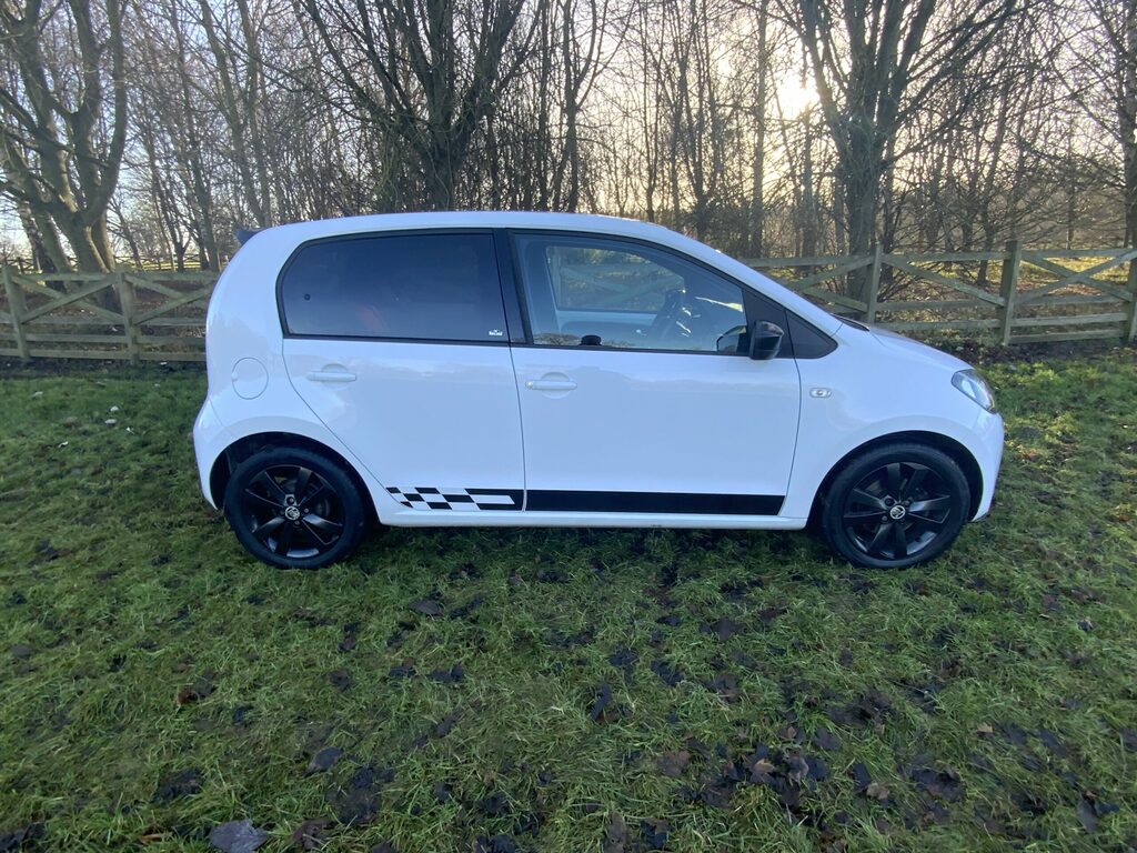 Skoda 1.0I Se White #8