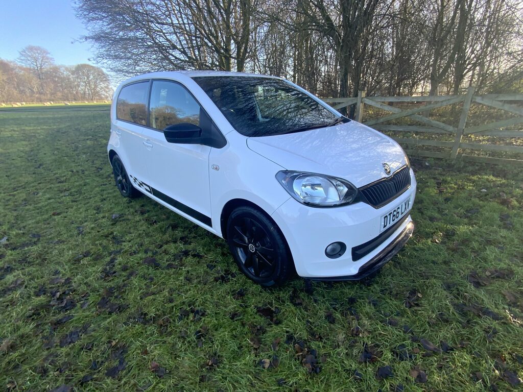 Skoda 1.0I Se White #2