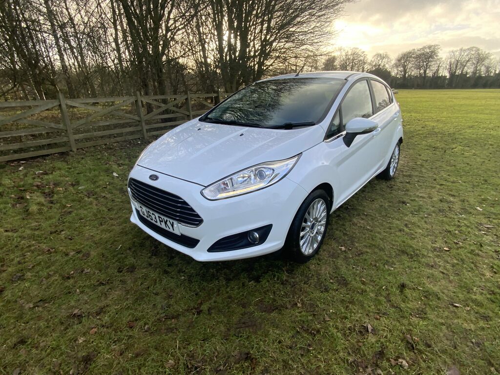 Ford Fiesta 1.0 Titanium Hatchback White