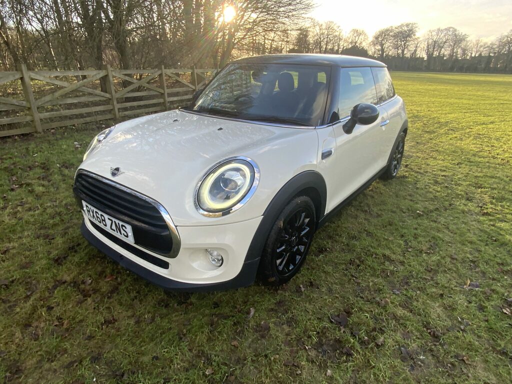 Mini Hatch 3dr Manual Petrol Hatchback White