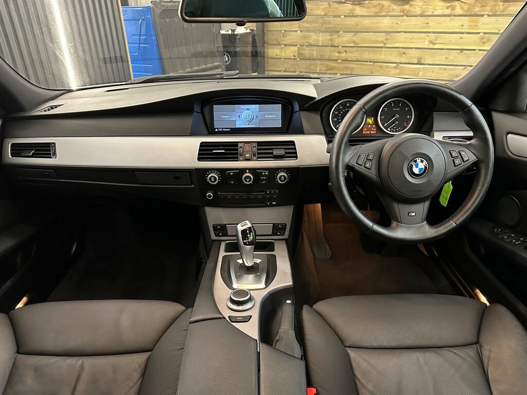 BMW 5 Series 4.8 550I V8 M Sport Euro 4 GBZ599 White #3