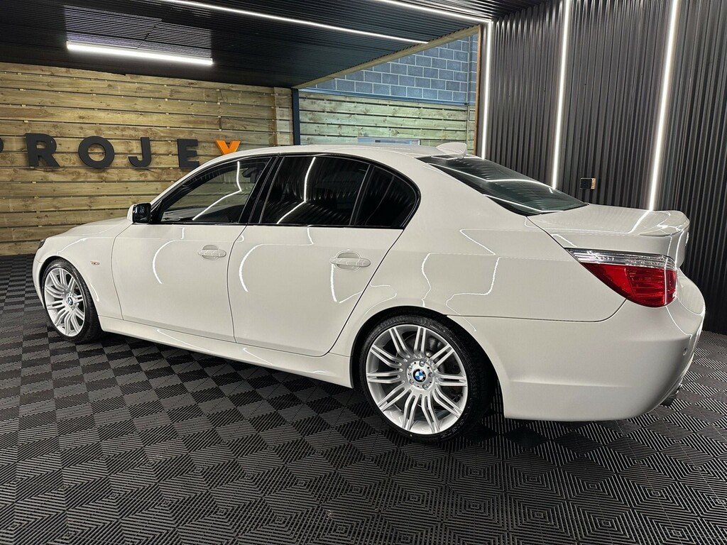 BMW 5 Series 4.8 550I V8 M Sport Euro 4 GBZ599 White #2