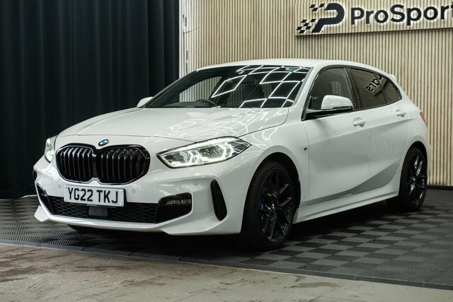 BMW 1 Series 2.0 118D M Sport Lcp Hatchback YG22TKJ White #3