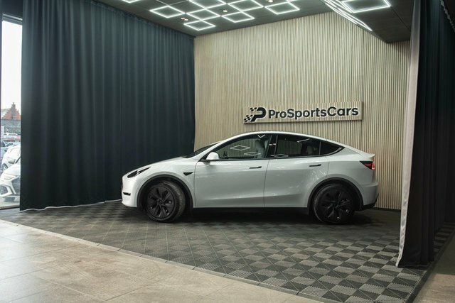 Tesla Model Y Dual Motor Long Range Suv 4Wde WU72EFP White #5