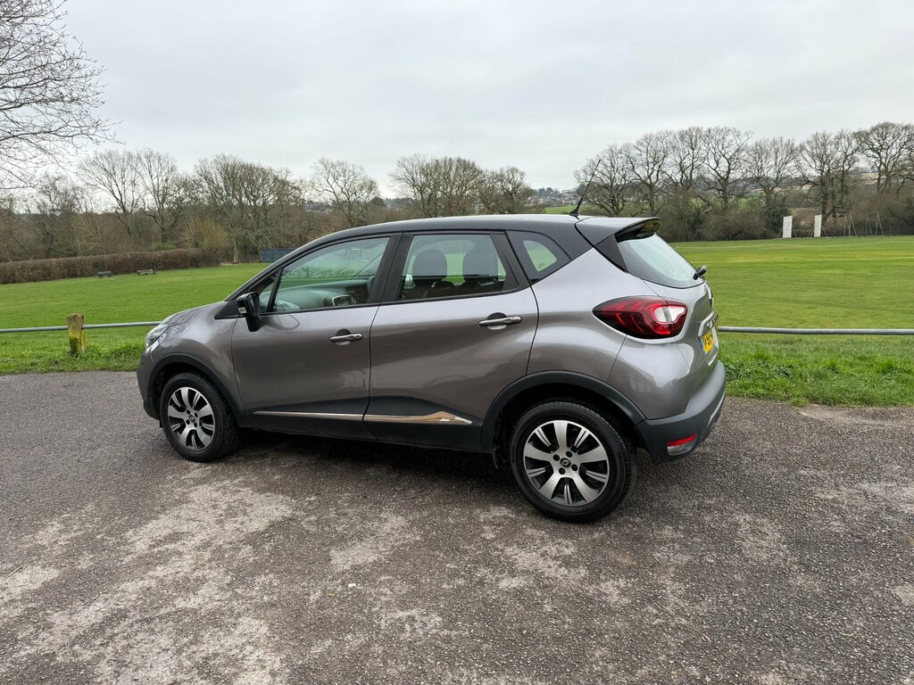 Renault Captur Play Tce 5-Door YF68FOH Grey #5