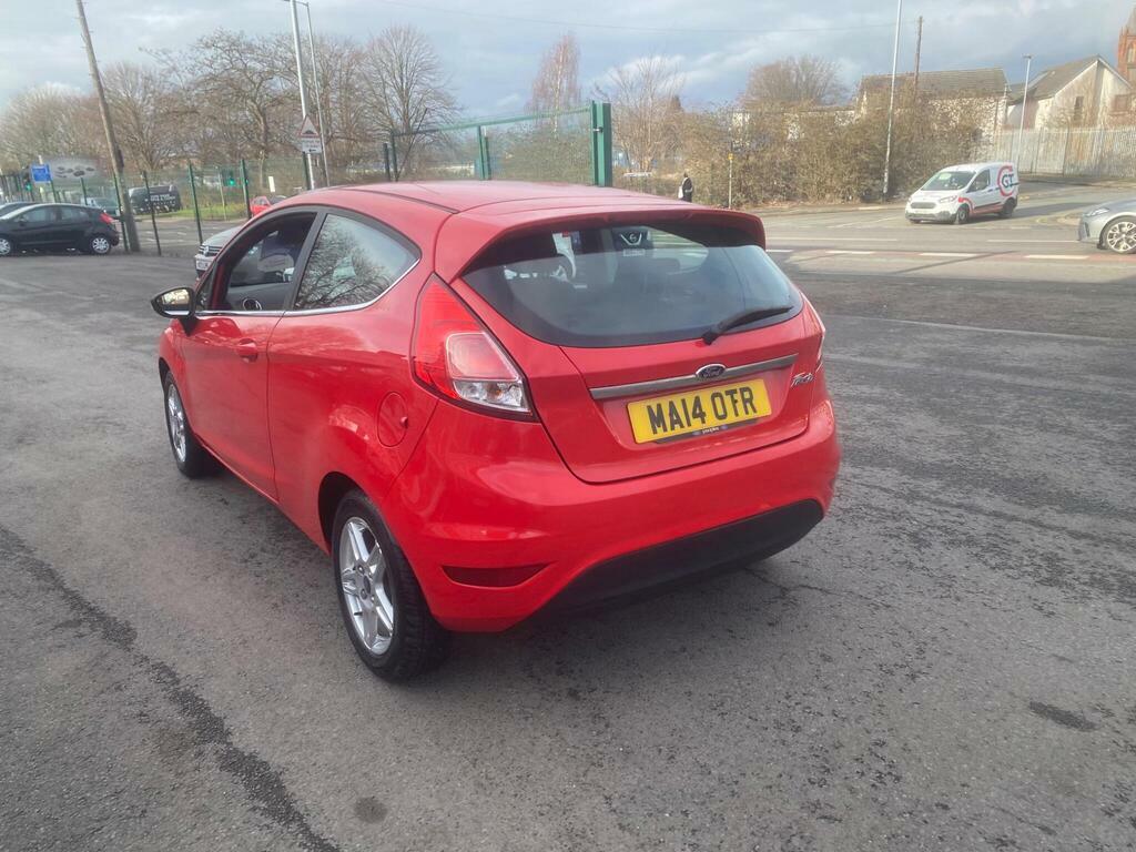 Ford Fiesta 1.25 Zetec Euro 5 MA14OTR Red #3