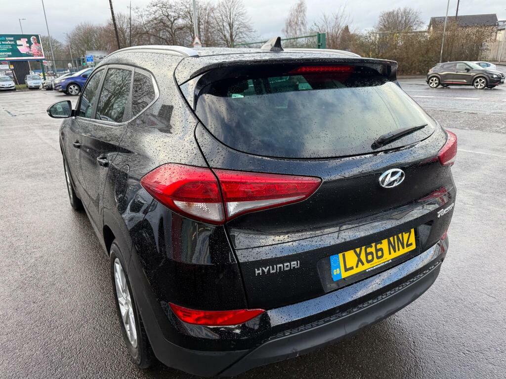 Hyundai Tucson 1.7 Crdi Blue Drive Premium Euro 6 Ss LX66NNZ Black #6