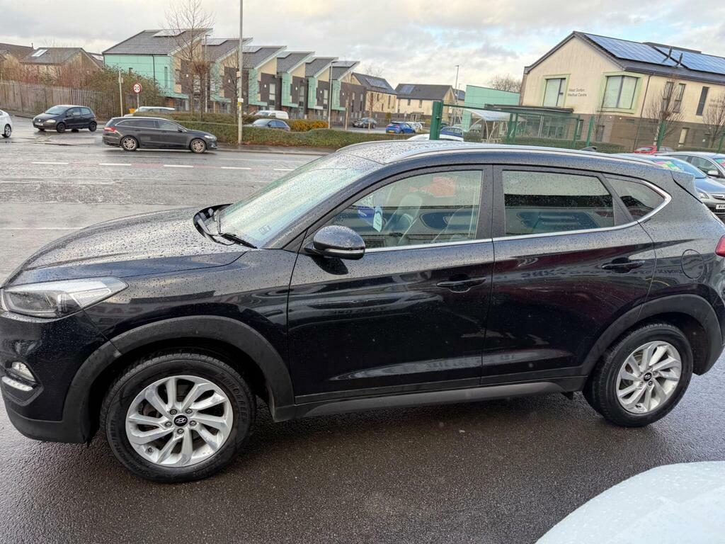 Hyundai Tucson 1.7 Crdi Blue Drive Premium Euro 6 Ss LX66NNZ Black #5