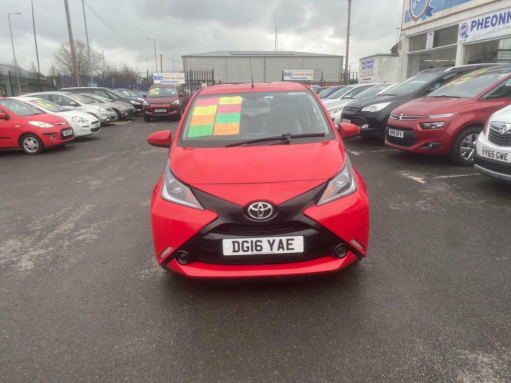 Toyota Aygo 1.0 Vvt-i X-play X-shift Euro 6 DG16YAE Red #3