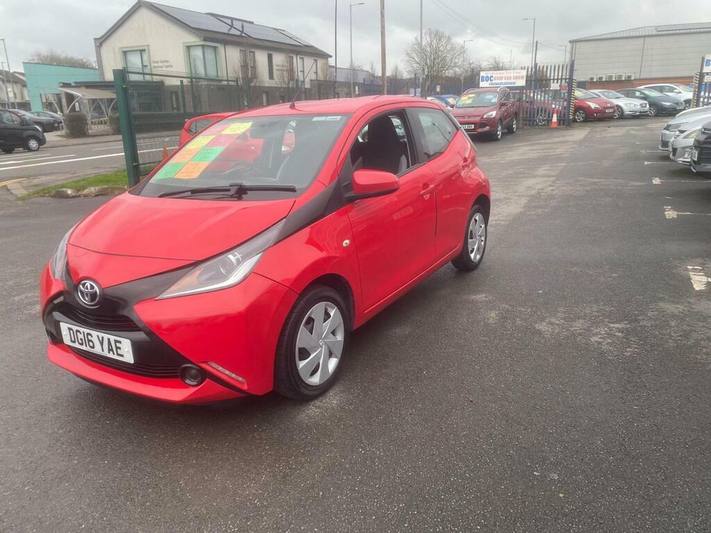 Toyota Aygo 1.0 Vvt-i X-play X-shift Euro 6 DG16YAE Red #2