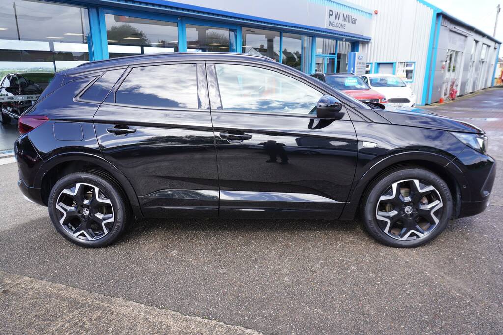 Vauxhall Grandland 1.2 Turbo Ultimate Euro 6 Ss WG72JVP Black #2