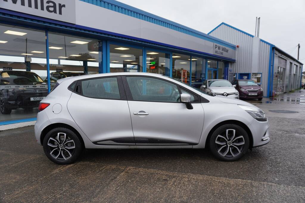 Renault Clio 1.5 Dci Play Hatchback Euro 6 S CN19AYB Silver #2