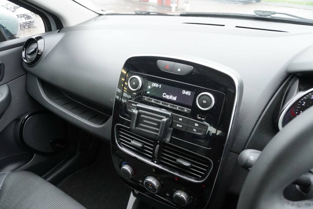 Renault Clio 1.5 Dci Play Hatchback Euro 6 S CN19AYB Silver #5