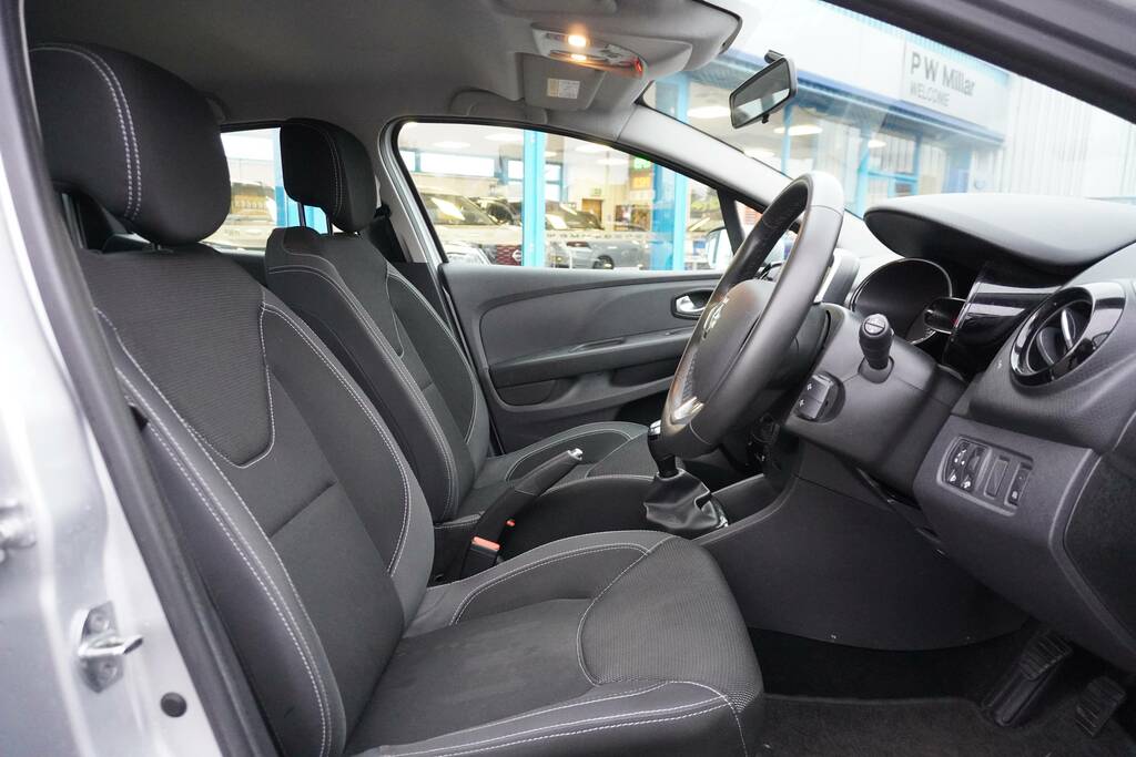 Renault Clio 1.5 Dci Play Hatchback Euro 6 S CF19YKN Silver #6