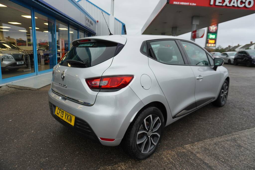 Renault Clio 1.5 Dci Play Hatchback Euro 6 S CF19YKN Silver #3
