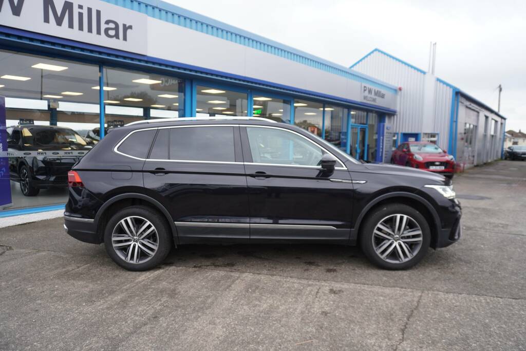Volkswagen Tiguan Allspace 1.5 Tsi Elegance Dsg Euro 6 Ss 5Dr, 7 Seats WU74SKN Black #2