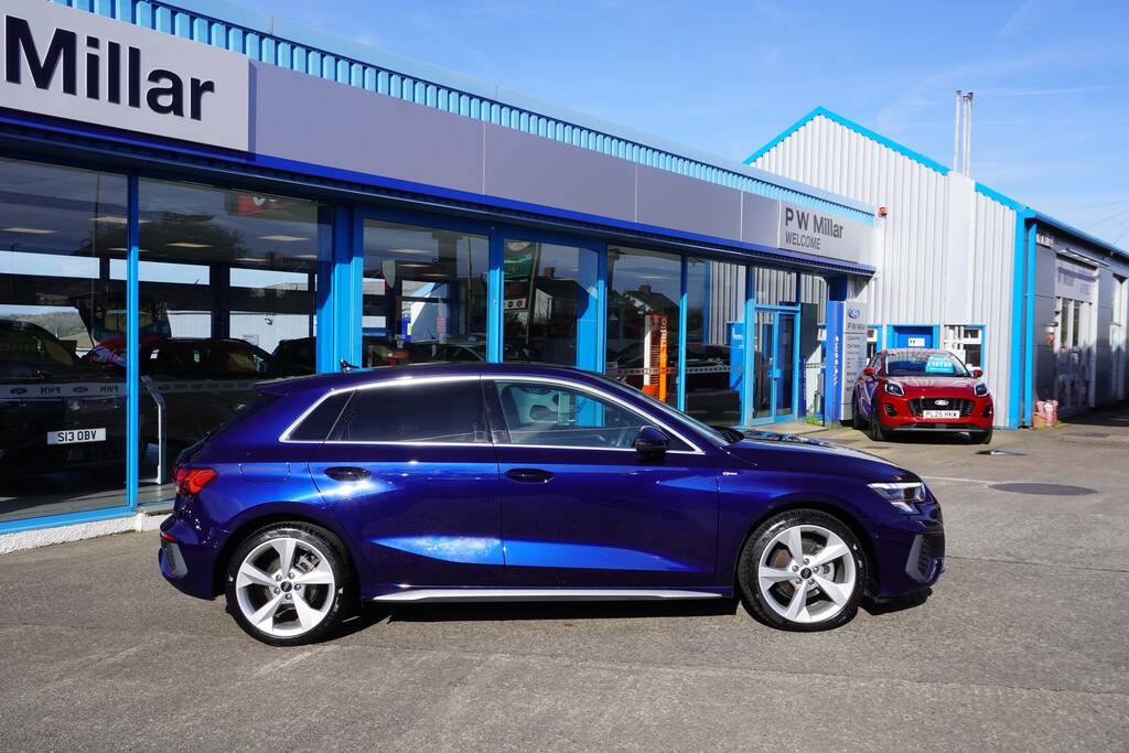 Audi A3 1.0 Tfsi 30 S Line Sportback S Tronic Euro 6 Ss Blue