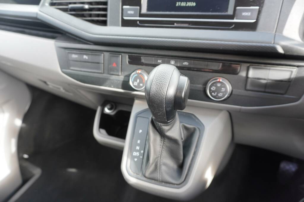 Volkswagen Transporter Shuttle Shuttle 2.0 Tdi Se Dsg Swb Euro 6 Ss MT20HSK Black #5