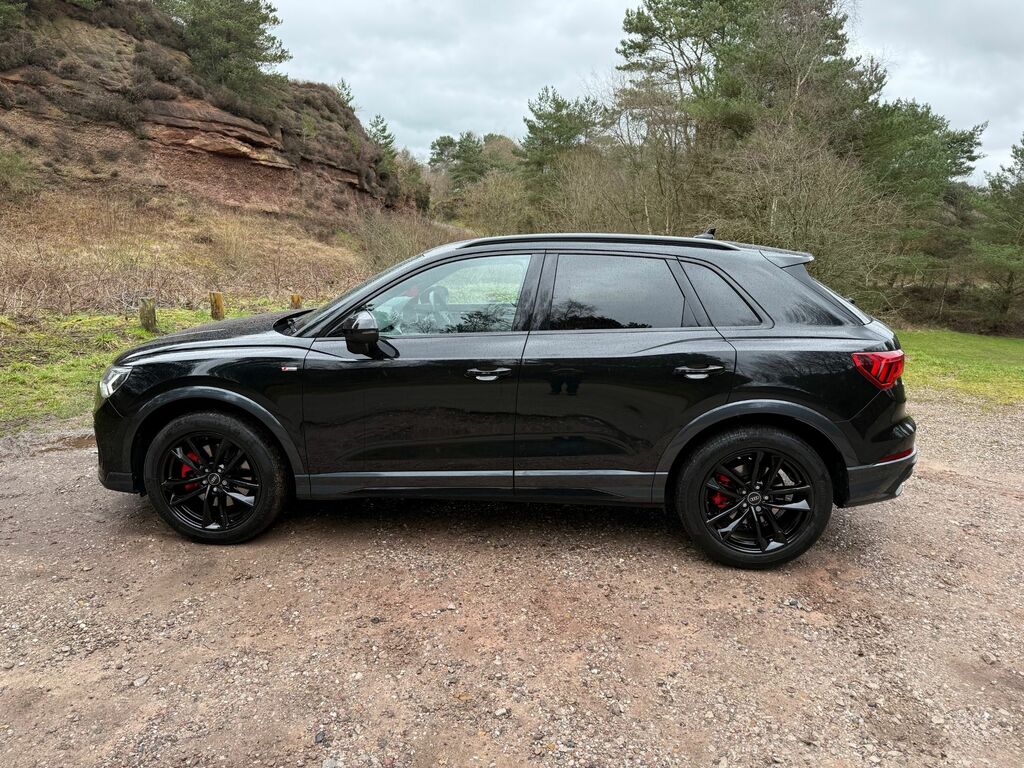 Audi Q3 Tdi 40 Black Edition DG72FXK Black #2