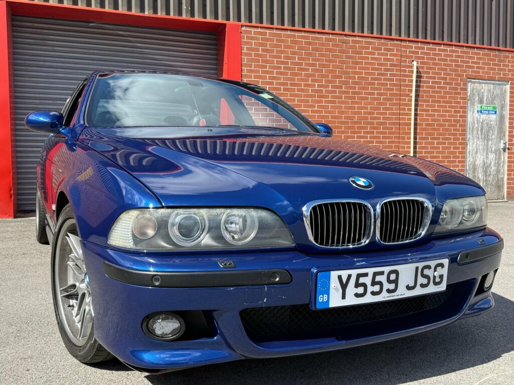 BMW M5 4.9 4dr Blue