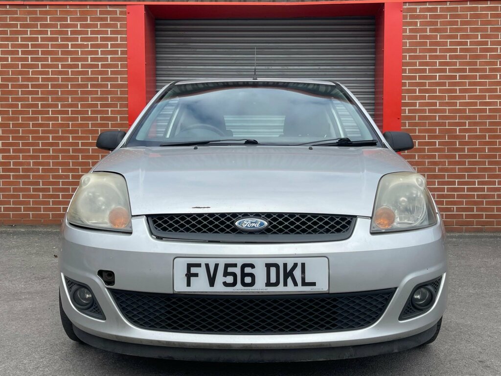 Ford Fiesta 1.4 Zetec Climate Silver #3
