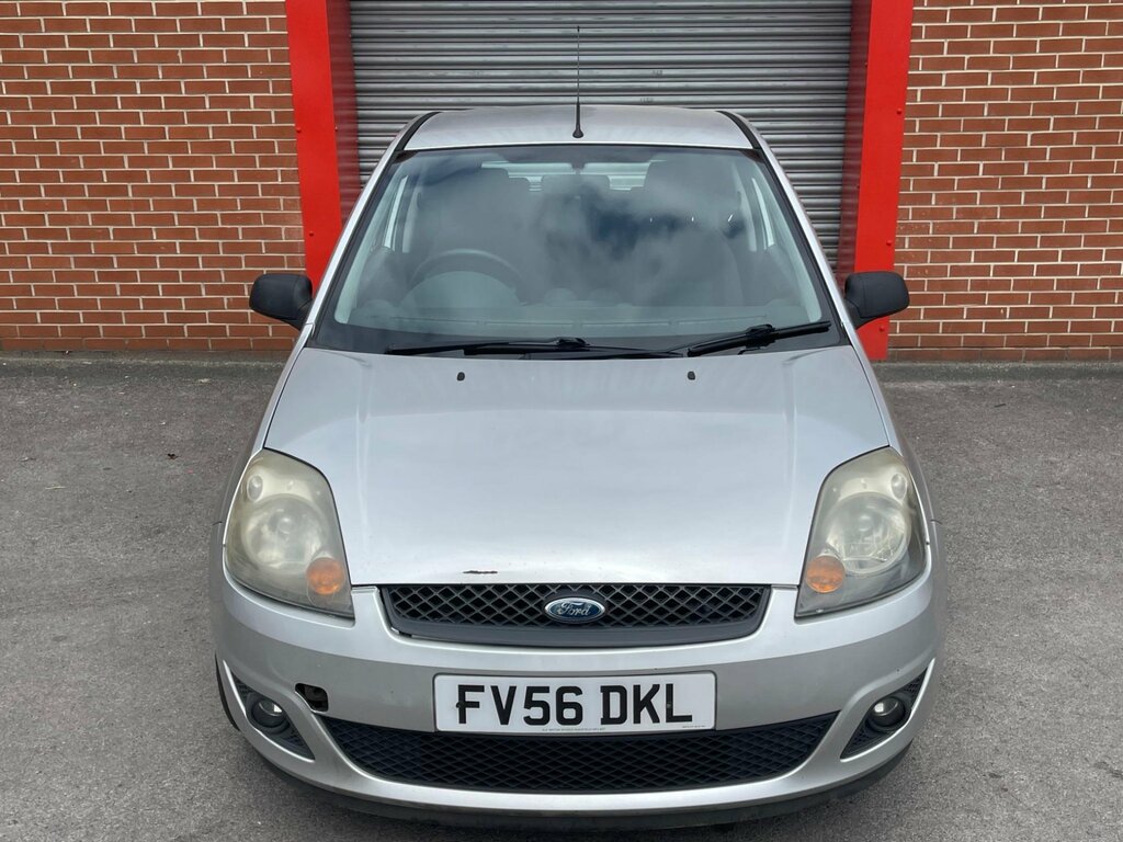 Ford Fiesta 1.4 Zetec Climate Silver #4
