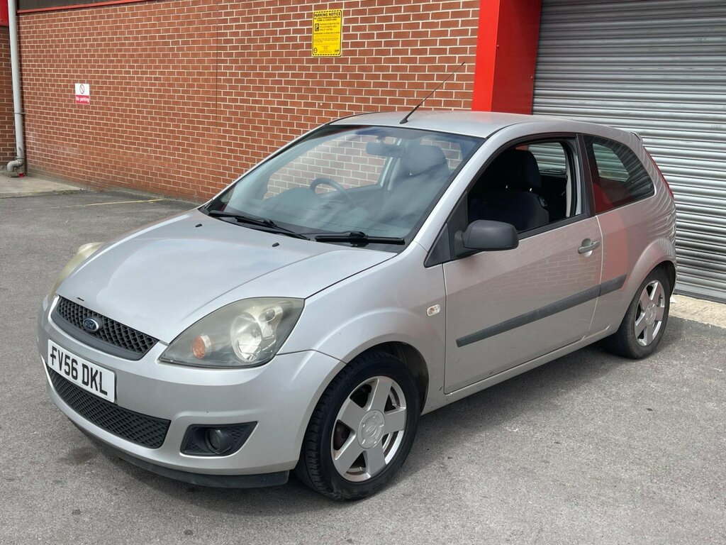 Ford Fiesta 1.4 Zetec Climate Silver #6