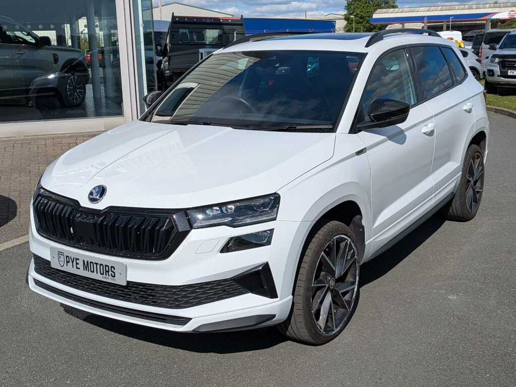 Skoda Karoq 1.5 Tsi Act Sportline Suv Dsg Euro 6 S PF23EDJ White #3