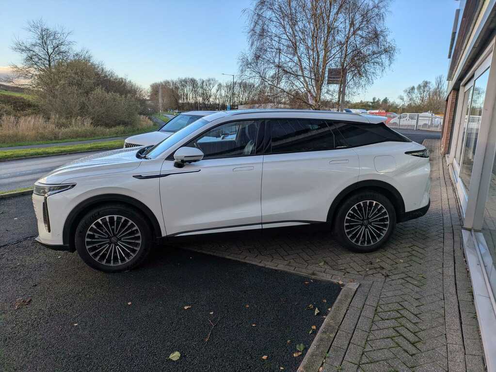 Omoda 9 Noble Phev Awd E25PYE White #4