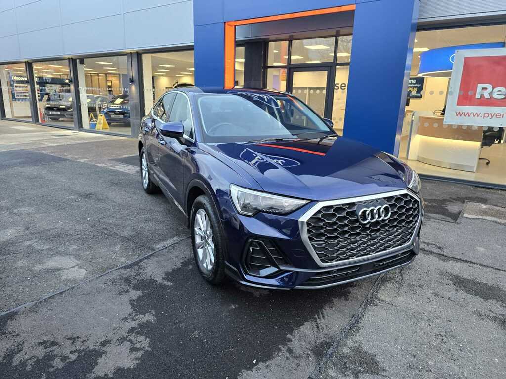 Audi Q3 1.5 Tfsi Cod 35 Sport Sportback S Troni Blue