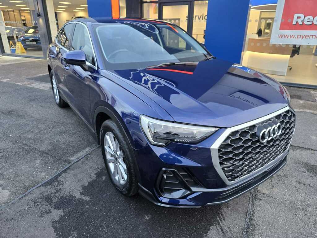Audi Q3 1.5 Tfsi Cod 35 Sport Sportback S Troni PG73XRD Blue #2
