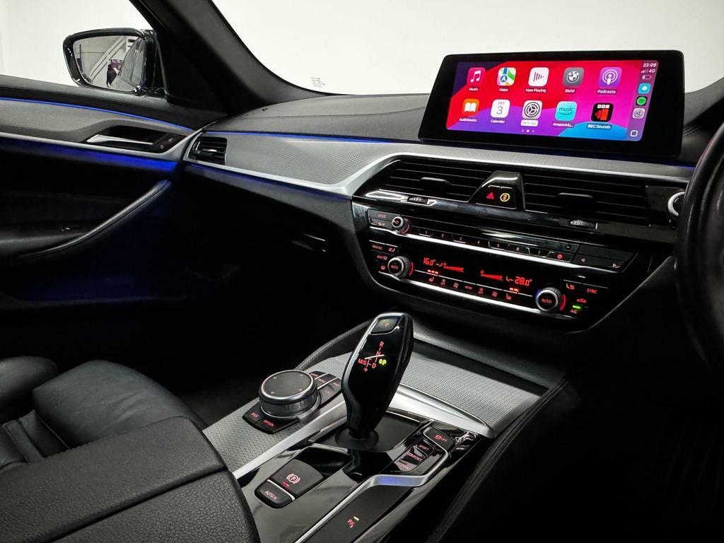 BMW 5 Series 2.0 520D M Sport Touring Euro 6 S S YD69FAS Blue #3