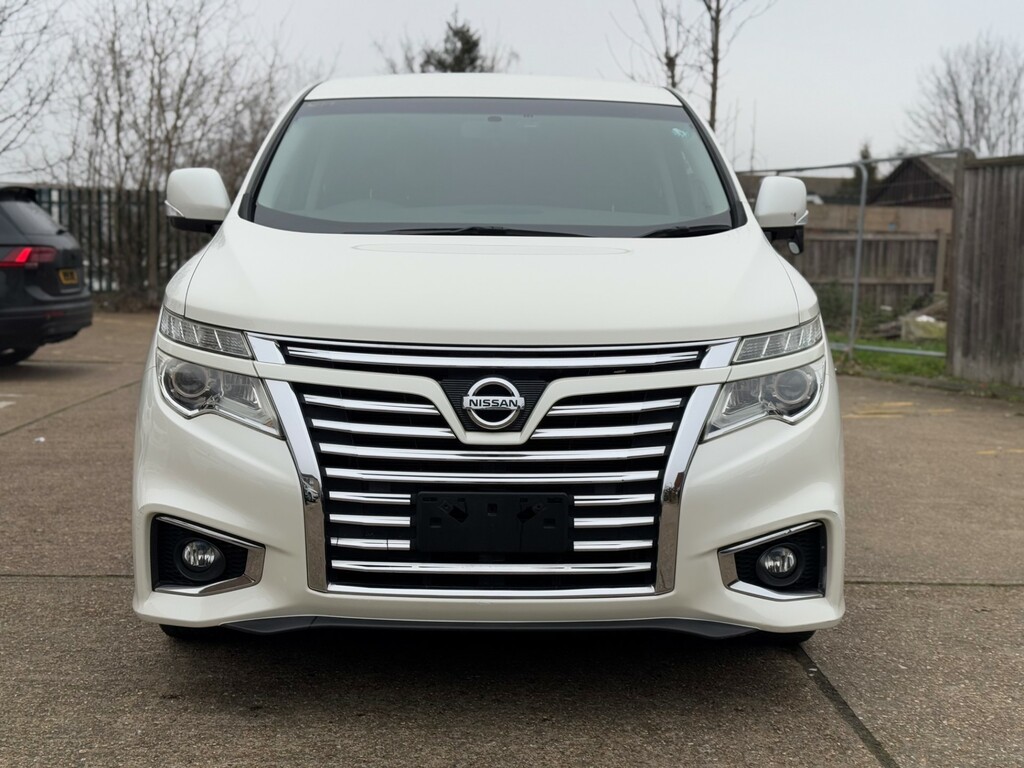 Nissan Elgrand Nissan Elgrand Highwaystar 2.5 67-17 U White #2