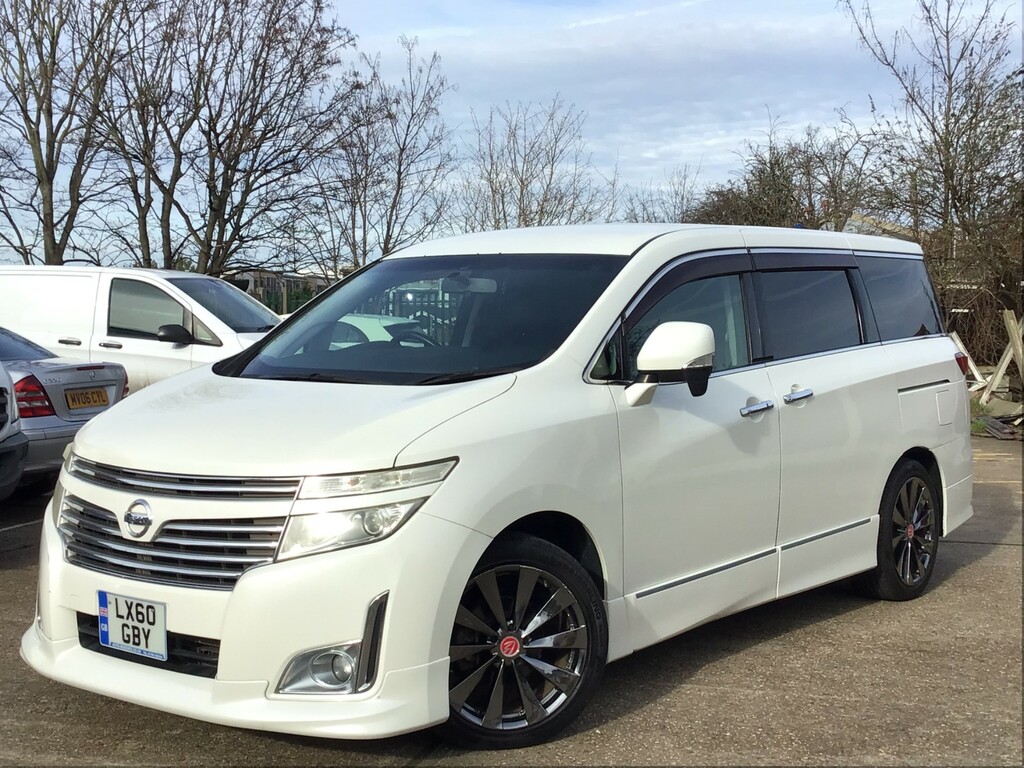 Nissan Elgrand Nissan Elgrand Highwaystar 4X4 3.5, Ulez, 10- White #3