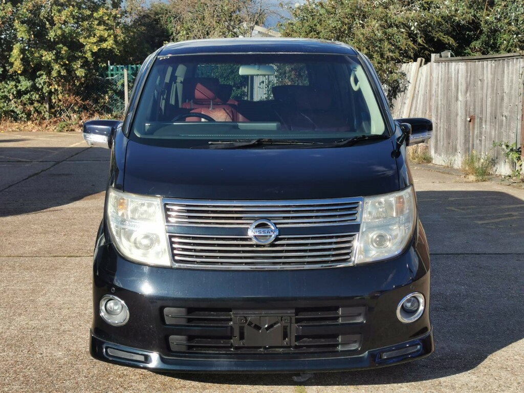 Nissan Elgrand Nissan Elgrand 3.5 8 Seat, Fresh Import,verif Black