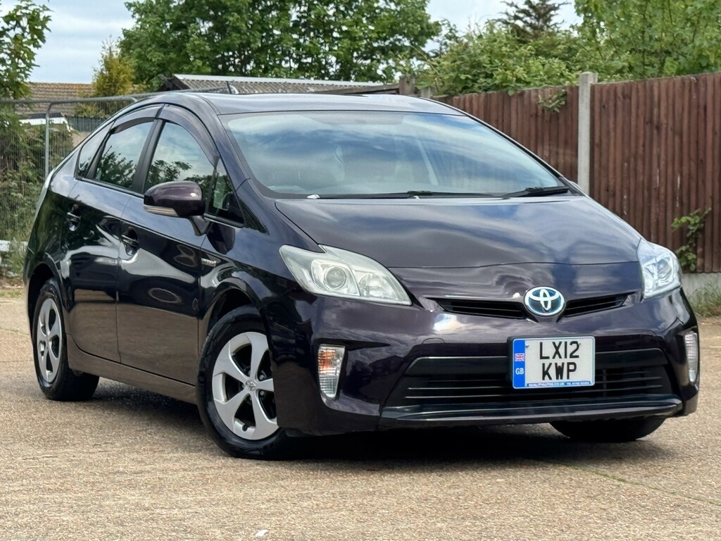 Toyota Prius Toyota Prius S Hybrid 1.8 Ulez 12-12 Fresh Im Red