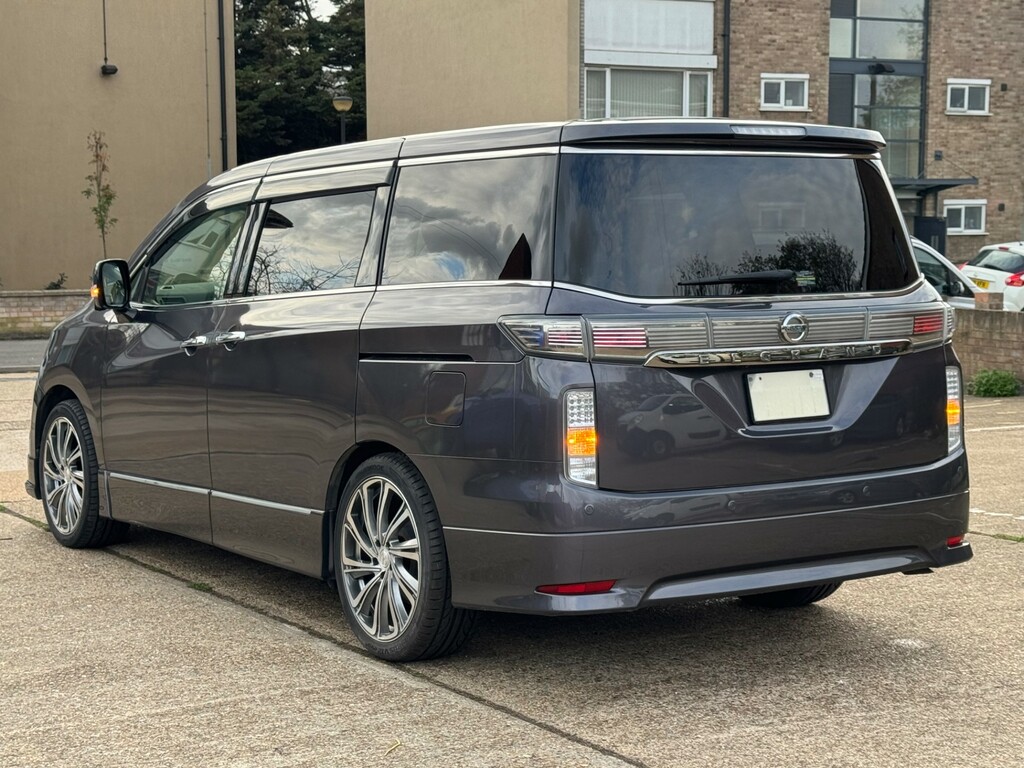 Nissan Elgrand Nissan Elgrand Highway Star Premium Edn 4Wd 3.5L P Grey #4