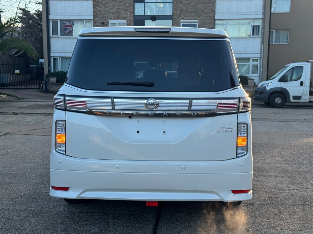 Nissan Elgrand Elgrand Highway Star S 4Wd 2.5L 8 Sea White #5