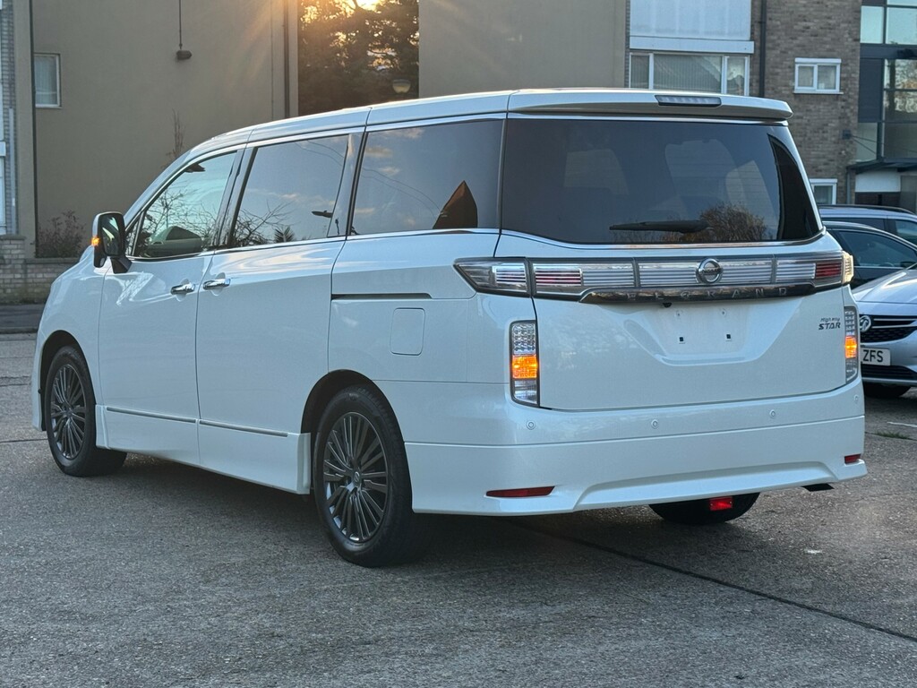 Nissan Elgrand Elgrand Highway Star S 4Wd 2.5L 8 Sea White #6