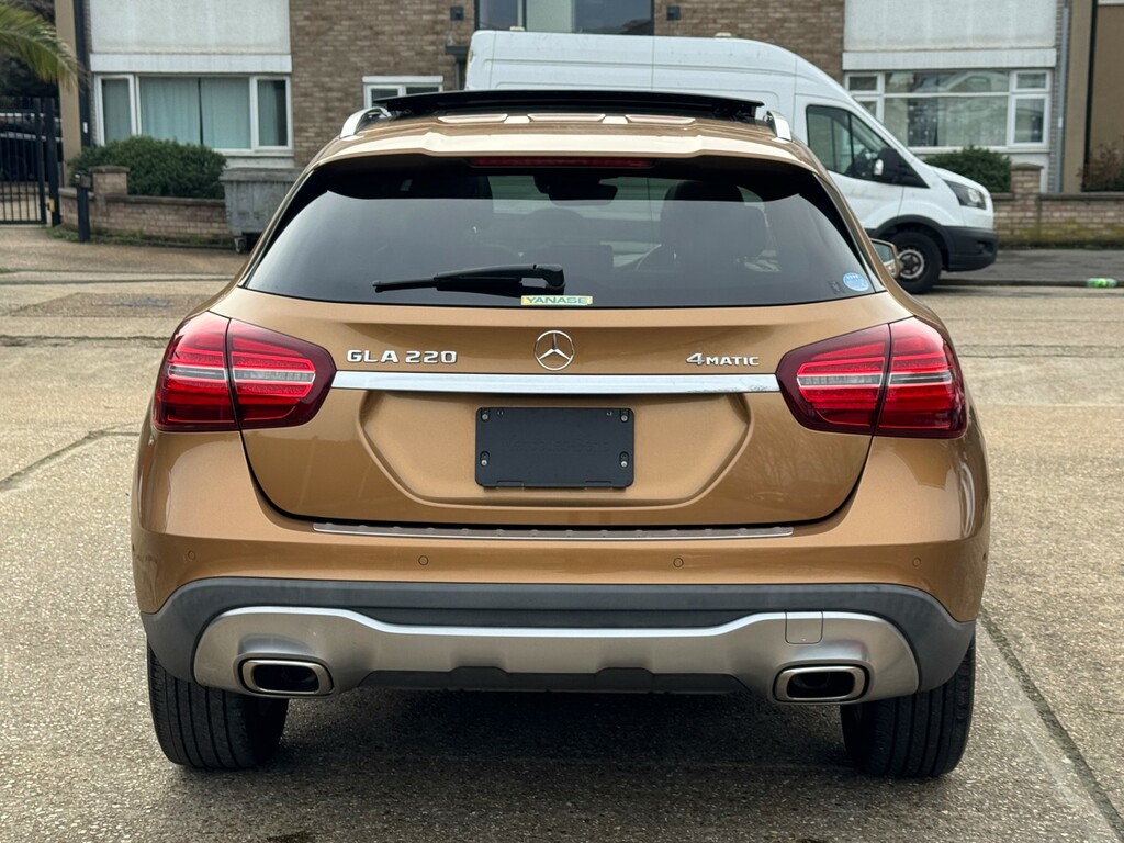 Mercedes-Benz GLA Class Gla 220 4 Matic Sports Primium Plus 2.0L Au LX18GCO Beige #5