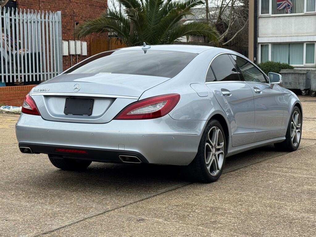 Mercedes-Benz CLS Cls220d Blue Efficiency Amg Sports 2.1L Aut Blue #6