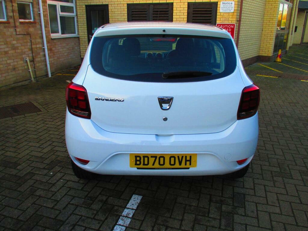 Dacia Sandero 1.0 Sce Essential Euro 6 BD70OVH White #4